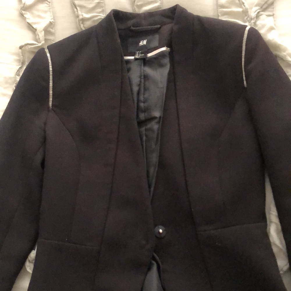 Silver Chain Structured Blazer - image 4